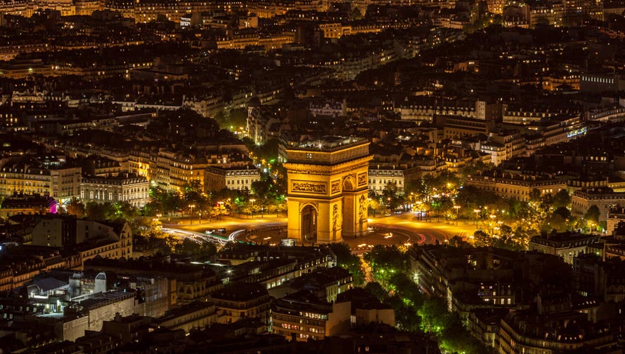 Триумфальная арка в Париже